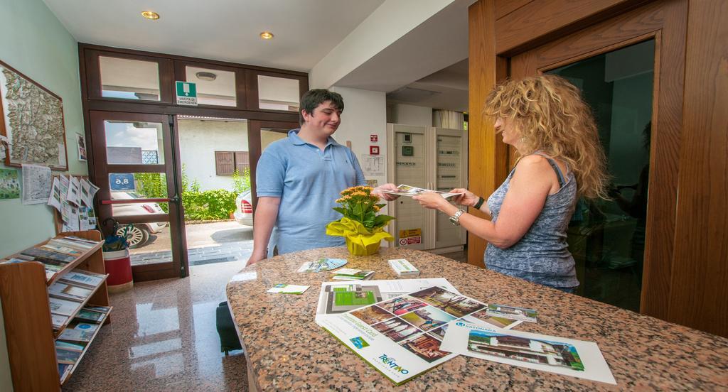 Albergo Sayonara Comano Terme Exterior photo