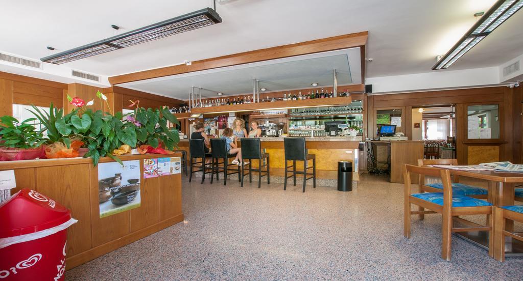 Albergo Sayonara Comano Terme Exterior photo
