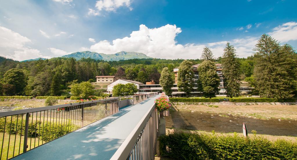 Albergo Sayonara Comano Terme Exterior photo