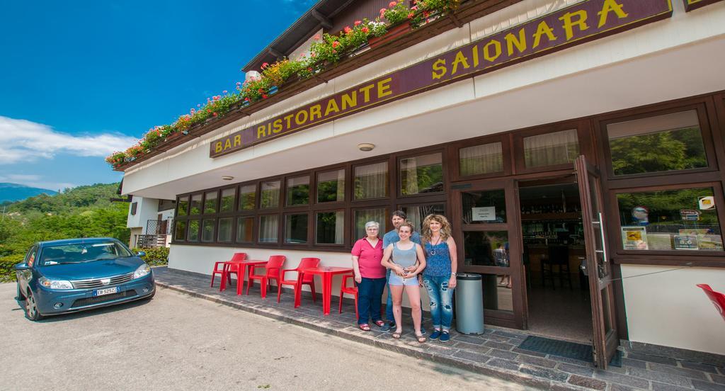 Albergo Sayonara Comano Terme Exterior photo