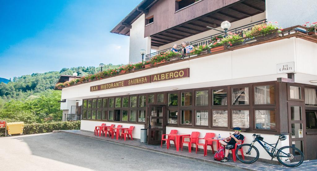 Albergo Sayonara Comano Terme Exterior photo